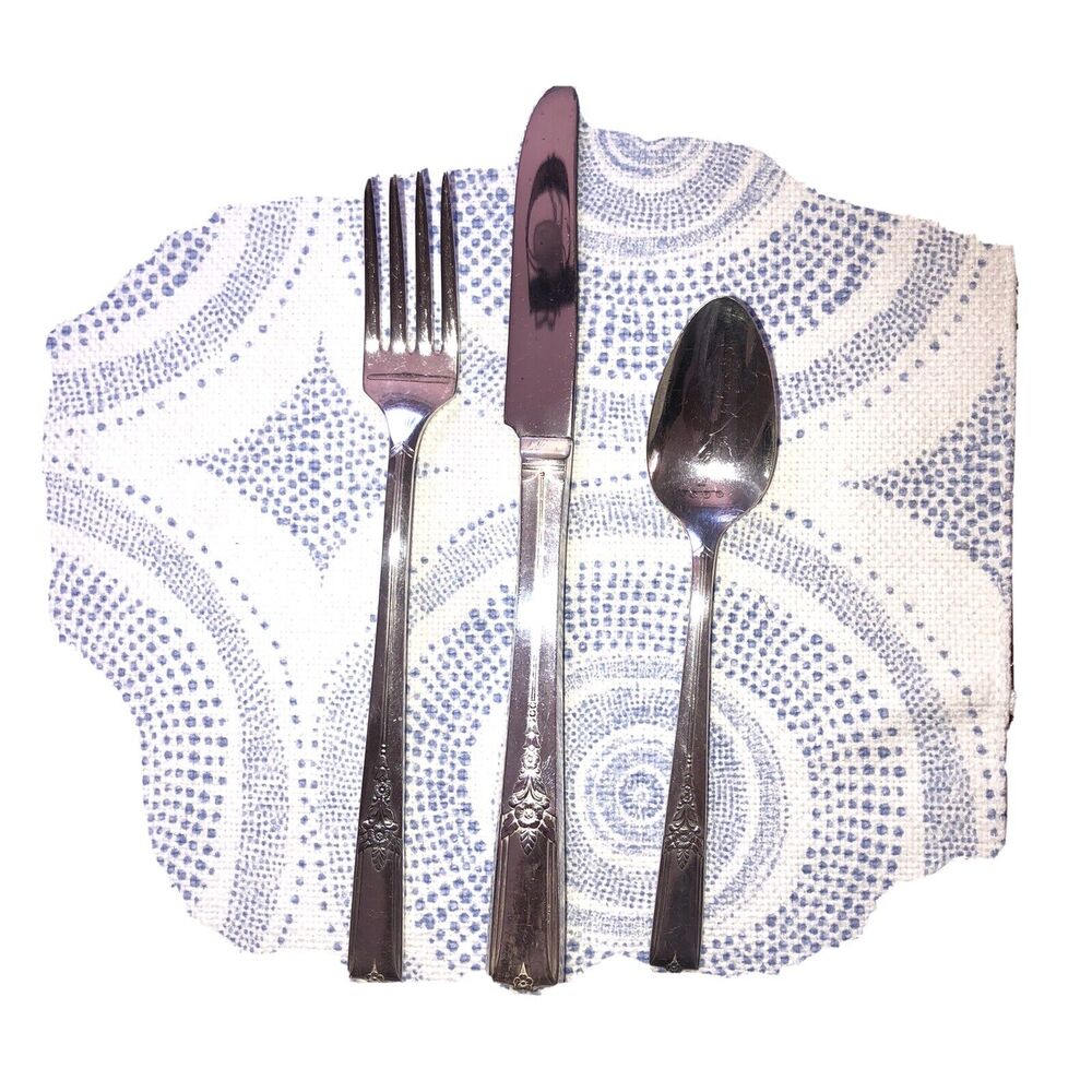Vintage Wm A Rogers Grille King Arthur Pattern Silverplate Flatware 36 Pcs